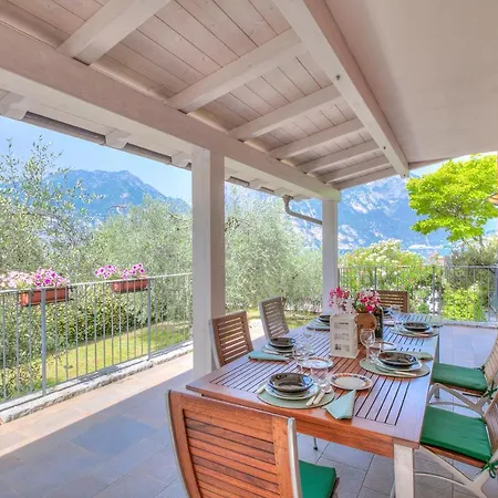 Il Paradiso Di Gabri - Happy Vila Torbole Sul Garda